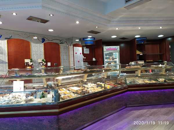 Fotografia tomada fuera de Pastelería Ramflor - Panadería en Logroño, La Rioja