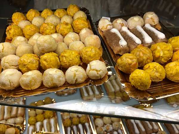 Fotografia tomada fuera de Pastelería Rialfa - Pastisseria en Palma, Baleares