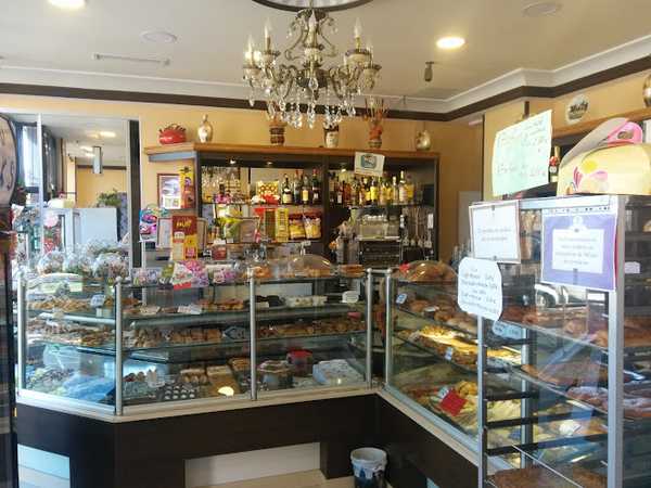 Fotografia tomada fuera de Pastelería Secoya - Pastelería en Madrid, Madrid