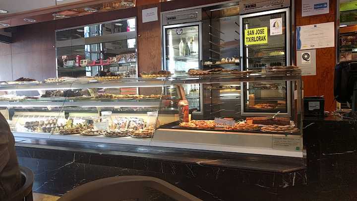 Fotografia tomada fuera de Pastelería TATE Gozotegia - Pastelería en Markina-Xemein, Bizkaia