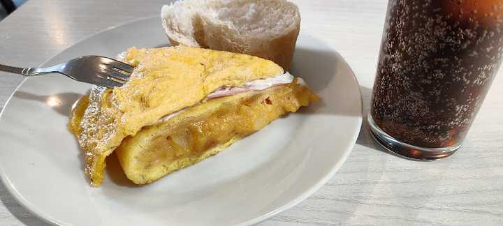 Fotografia tomada fuera de Café San Juan - cafeterías en Ontoria, Cantabria