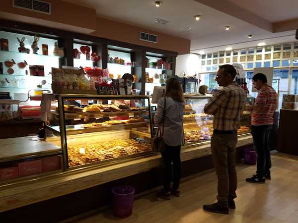 Fotografia tomada fuera de Pastelería Tudanca Isilla - Pastelería en Aranda de Duero, Burgos