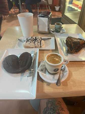 Fotografia tomada fuera de Pastelería Vicente Café - Cafetería en Miajadas, Cáceres
