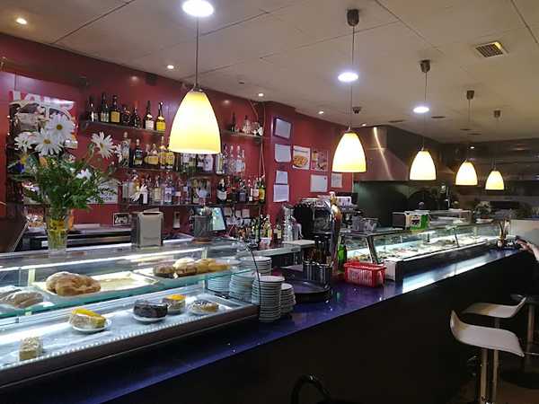 Fotografia tomada fuera de Café Toulouse si - cafeterías en Benidorm, Alicante