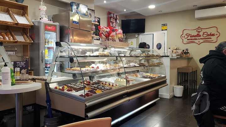 Fotografia tomada fuera de Pastelería y Cafetería Fiorella Cakes - Pastelería en Madrid, Madrid
