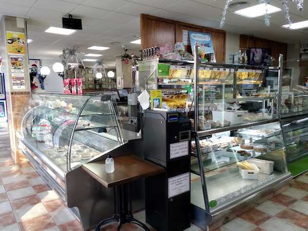 Fotografia tomada fuera de Pastelería y Panadería La Espiga de Oro - Panadería en Elche, Alicante