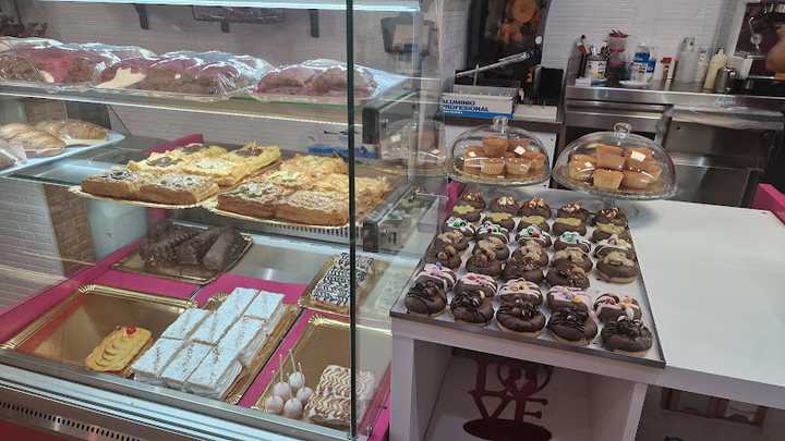 Fotografia tomada fuera de Pasteleria Zayes - Panadería en Arrecife, Las Palmas
