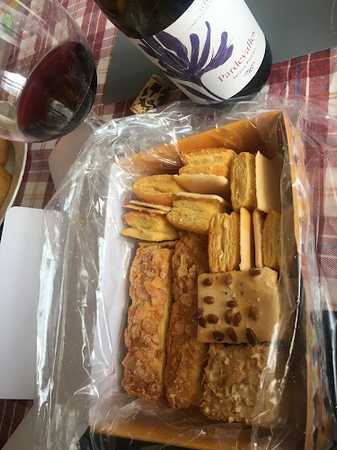 Fotografia tomada fuera de Pastelerías del Esla C.B. - Panadería en Saelices de Sabero, León