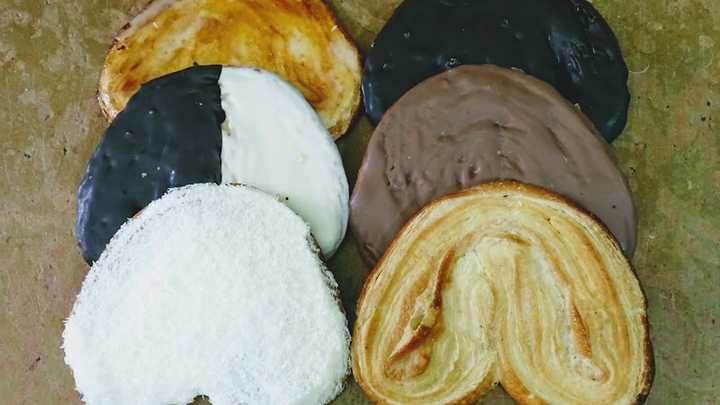Fotografia tomada fuera de Pastelerias Tupinamba - Pastelería en Zaragoza, Zaragoza