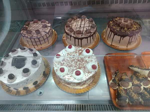 Fotografia tomada fuera de Pasteles cafés chantada - cafeterías en Ourense, Ourense