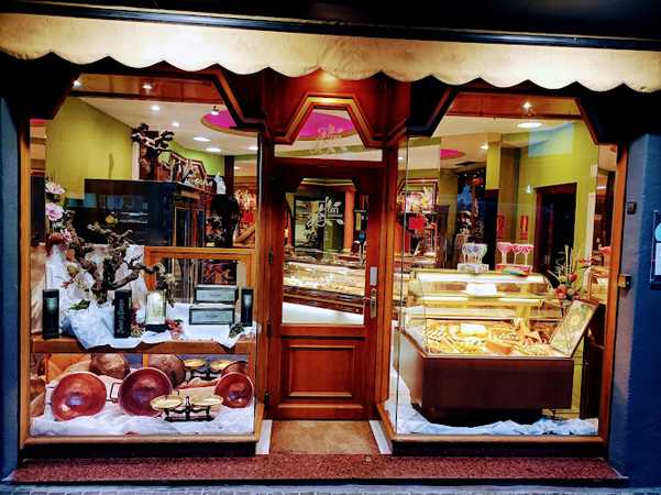 Fotografia tomada fuera de Pastisseria joan - Pastelería en Sabadell, Barcelona