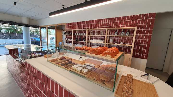 Fotografia tomada fuera de Pastisseria La Menuda - Pastelería en Banyoles, Girona