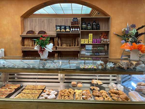 Fotografia tomada fuera de Pastisseria llurba - Pastelería en Balaguer, Lleida