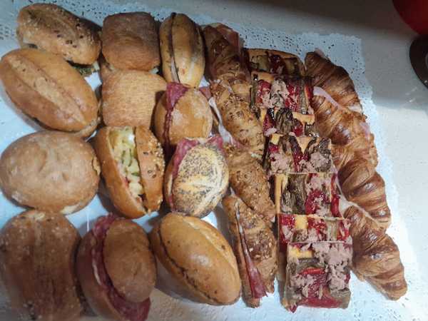 Fotografia tomada fuera de Cafeteria - Pastelería Andaira - Cafeteria en Juneda, Lleida