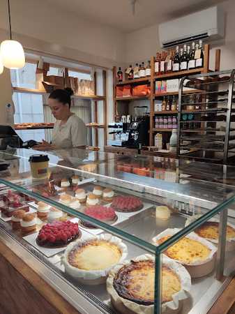 Fotografia tomada fuera de Pastisseria Ricart - Pastisseria en Llançà, Girona