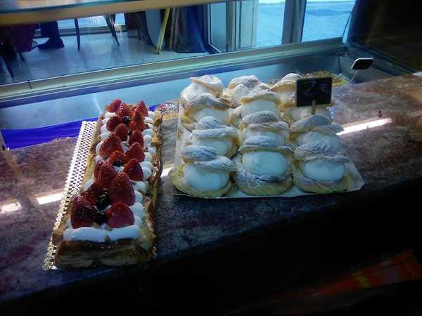 Fotografia tomada fuera de Pastisseria San Pau - Bakery en Vilafranca del Penedès, Barcelona