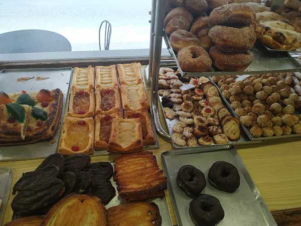 Fotografia tomada fuera de Pastisseria Setó - Pastelería en Bossòst, Lleida