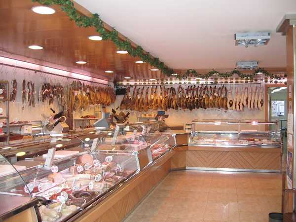 Fotografia tomada fuera de Pedragosa Tienda - Charcutería en Caldes de Montbui, Barcelona