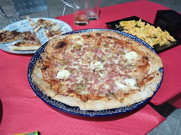 Fotografia tomada fuera de Pizza & Roll - restaurantes en Minas de Riotinto, Huelva