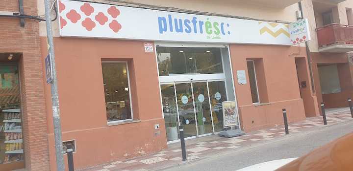 Fotografia tomada fuera de Plusfresc Agramunt - Supermercado en Agramunt, Lleida