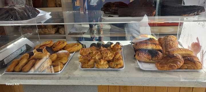 Fotografia tomada fuera de Portuko Okindegia - Panadería en Etxarri-Aranatz, Navarra