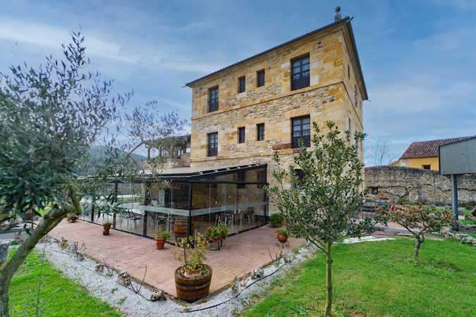 Fotografia tomada fuera de Posada Asador Ribera del Pas - Posada en Iruz, Cantabria