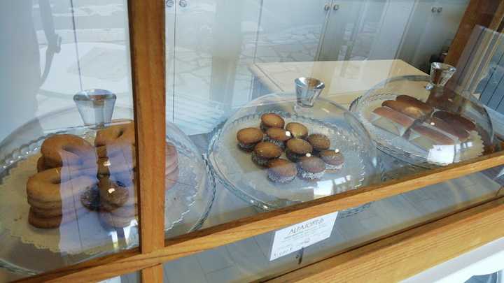 Fotografia tomada fuera de Repostería ArtesAna - Pastelería en Grandas de Salime, Asturias