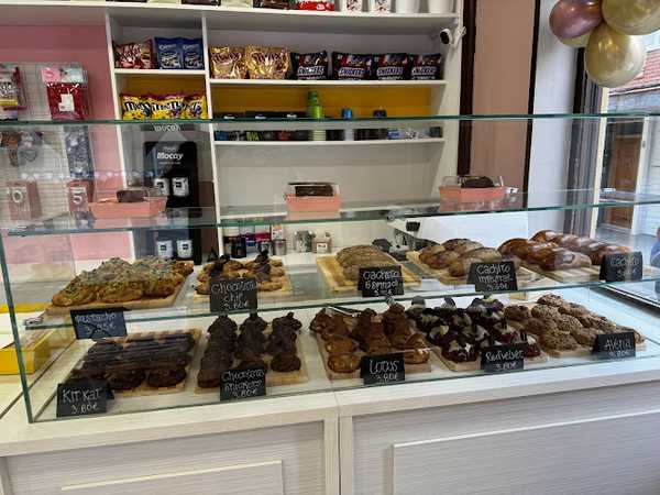 Fotografia tomada fuera de Repostería Neivic's3 - Bufé de dulces y repostería en Rubí, Barcelona