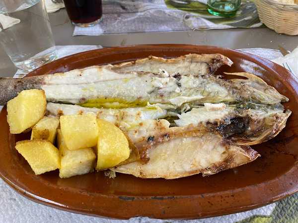 Fotografia tomada fuera de Restaurante Asador Casa Parri - restaurantes en Poveda de la Sierra, Guadalajara