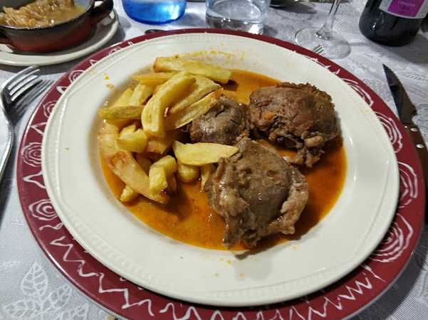 Fotografia tomada fuera de Restaurante Casa de los Tiros - restaurantes en Sotopalacios, Burgos
