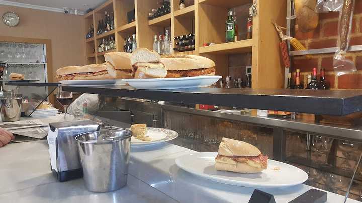 Fotografia tomada fuera de Restaurante Casa Lobato - restaurantes en Soto de Ribera, Asturias