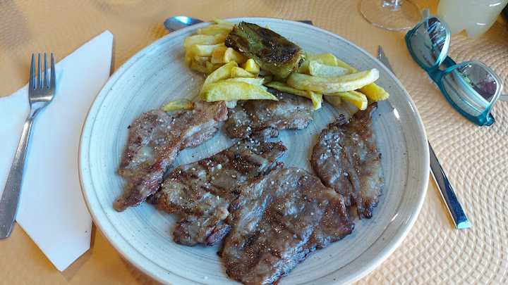 Fotografia tomada fuera de Restaurante Casa Rufino - restaurantes en Aldea del Cano, Cáceres