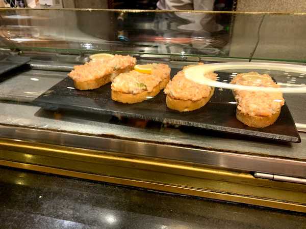 Fotografia tomada fuera de Restaurante José Luis - restaurantes en Madrid, Madrid