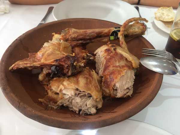 Fotografia tomada fuera de Restaurante Monumento al Pastor - restaurantes en Ameyugo, Burgos