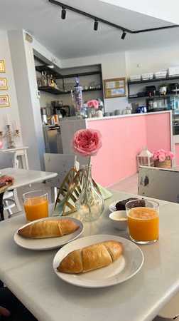 Fotografia tomada fuera de Riquiñas Bakery - cafeterías en A Coruña, A Coruña