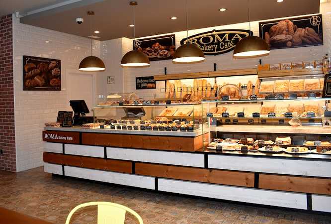 Fotografia tomada fuera de Roma Bakery Café - Cafetería en León, León