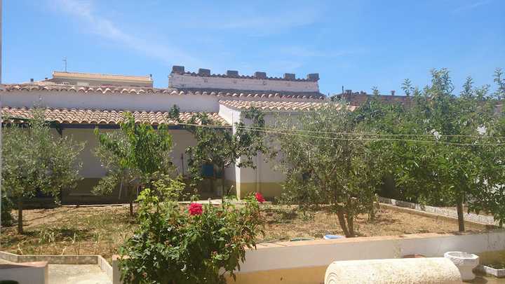 Fotografia tomada fuera de S. COOP. L. DE CONSUMO San Bartolomé. - Panadería en Casasimarro, Cuenca