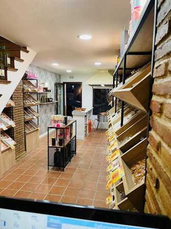 Fotografia tomada fuera de Sabores de Setenil - Tienda general en Setenil de las Bodegas, Cádiz
