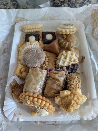 Fotografia tomada fuera de SABORES DULCES - Pastelería en Llanes, Asturias