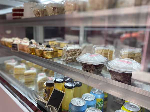 Fotografia tomada fuera de Sady’s Cakes Pastisseria - Pastelería en Santa Coloma de Gramenet, Barcelona