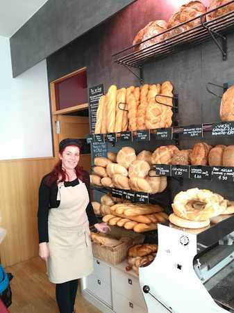 Fotografia tomada fuera de Sánchez Bakery | Socuéllamos - Panadería en Tomelloso, Ciudad Real