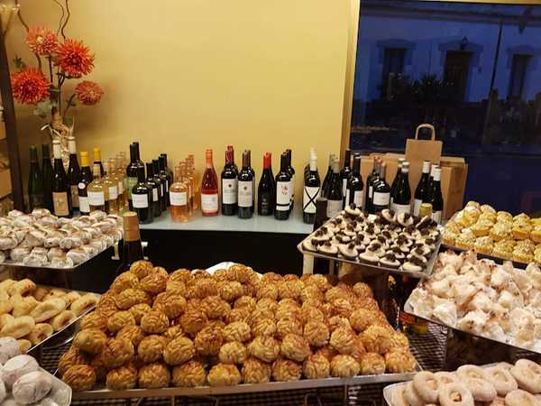 Fotografia tomada fuera de Sant Genís - Pastelería en L'Ametlla del Vallès, Barcelona