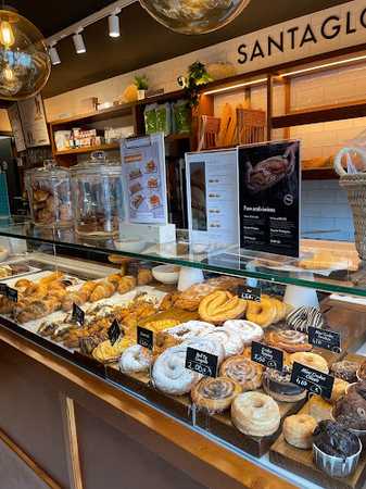 Fotografia tomada fuera de Santagloria Coffee & Bakery - cafeterías en Barcelona, Barcelona