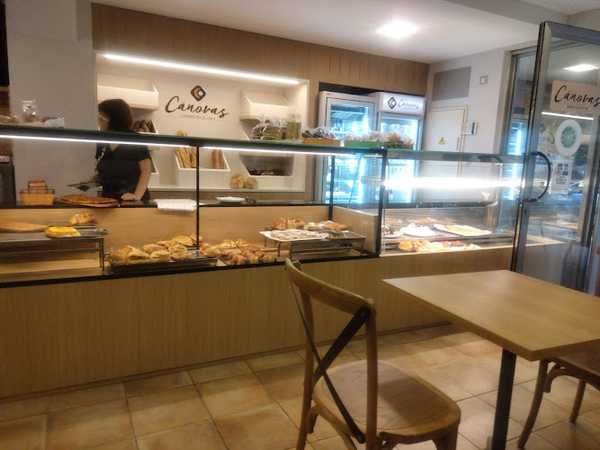 Fotografia tomada fuera de Sucreria Cánovas - Cafetería en Ciutadella de Menorca, Baleares