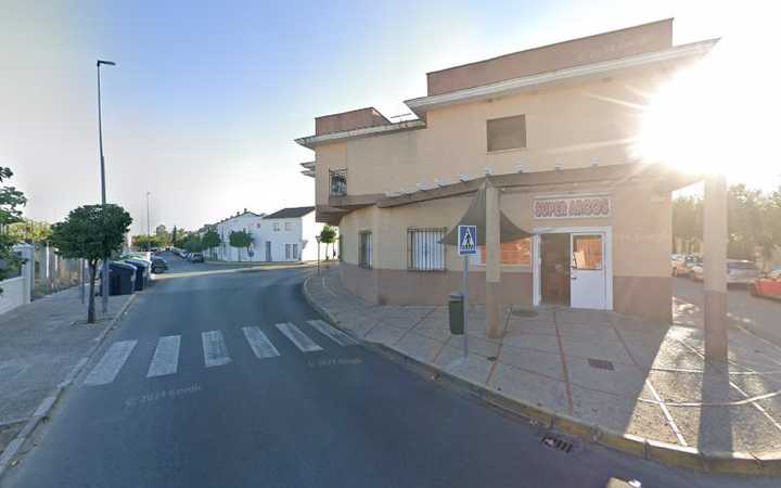 Fotografia tomada fuera de Super Arcos - Supermercado en La Barca de la Florida, Cádiz