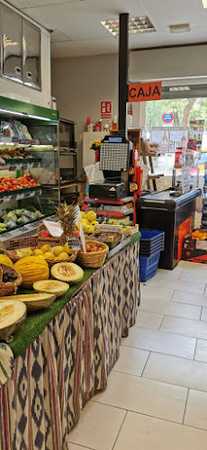 Fotografia tomada fuera de Super Fresc Mallorca - Supermercat en Andratx, Baleares