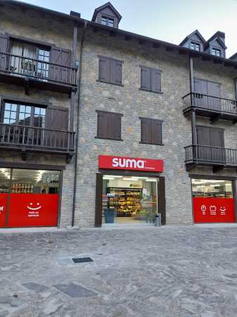 Fotografia tomada fuera de Supermecat SUMA - Supermercat en Llavorsí, Lleida