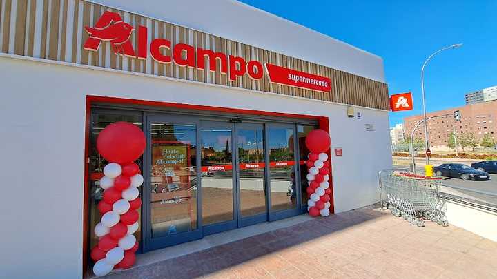 Fotografia tomada fuera de Supermercado Alcampo - Supermercado en Madrid, Madrid