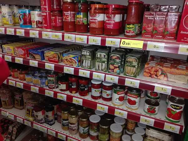 Fotografia tomada fuera de Supermercado Coviran El Crucero - Supermercado en Bárcena de Cicero, Cantabria