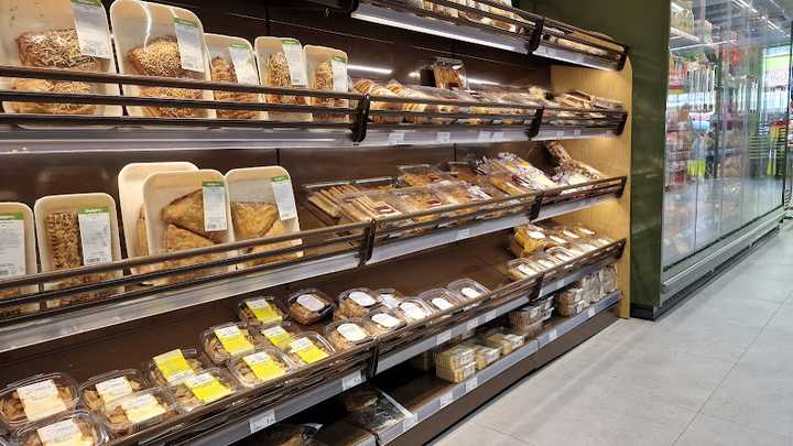 Fotografia tomada fuera de Supermercado Dialprix - Supermercado en Castellón de la Plana, Castellón